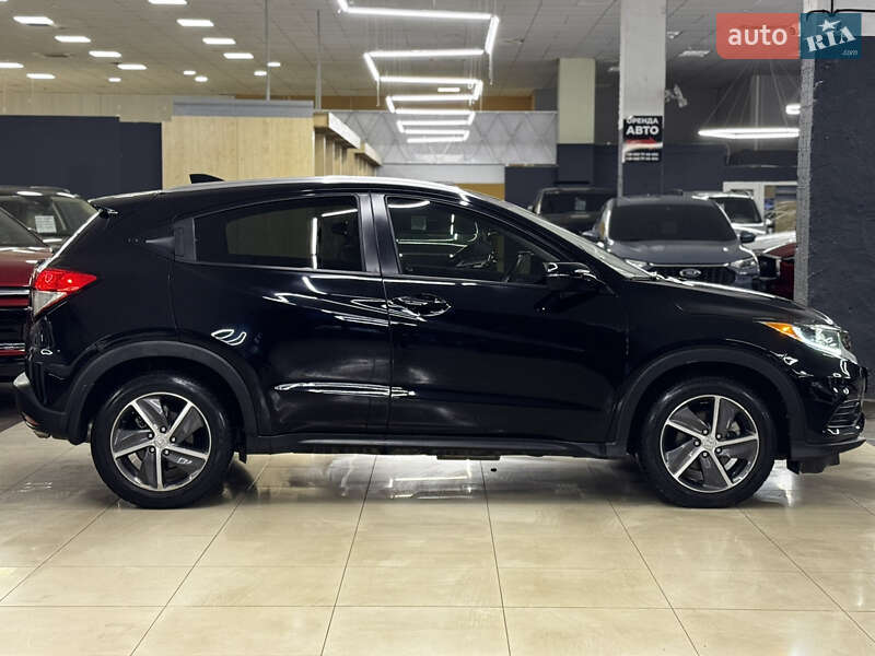 Внедорожник / Кроссовер Honda HR-V 2021 в Николаеве