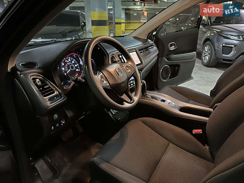 Внедорожник / Кроссовер Honda HR-V 2017 в Днепре