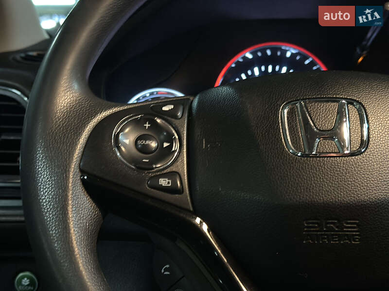 Внедорожник / Кроссовер Honda HR-V 2017 в Днепре