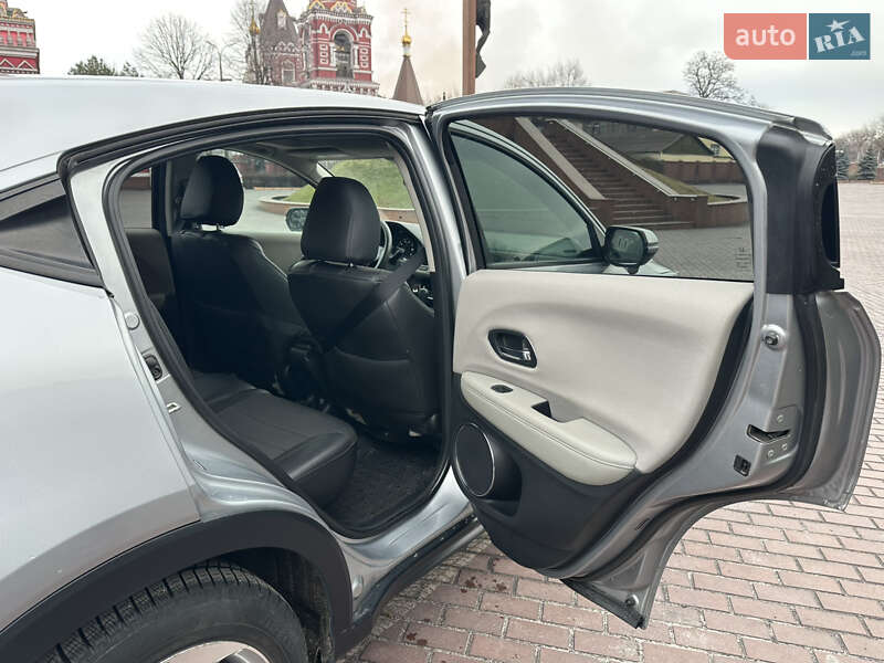 Внедорожник / Кроссовер Honda HR-V 2017 в Днепре фото 26 Внедорожник / Кроссовер Honda HR-V 2017 в Днепре