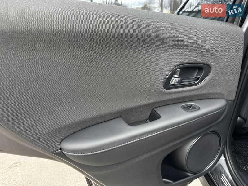 Позашляховик / Кросовер Honda HR-V 2018 в Києві