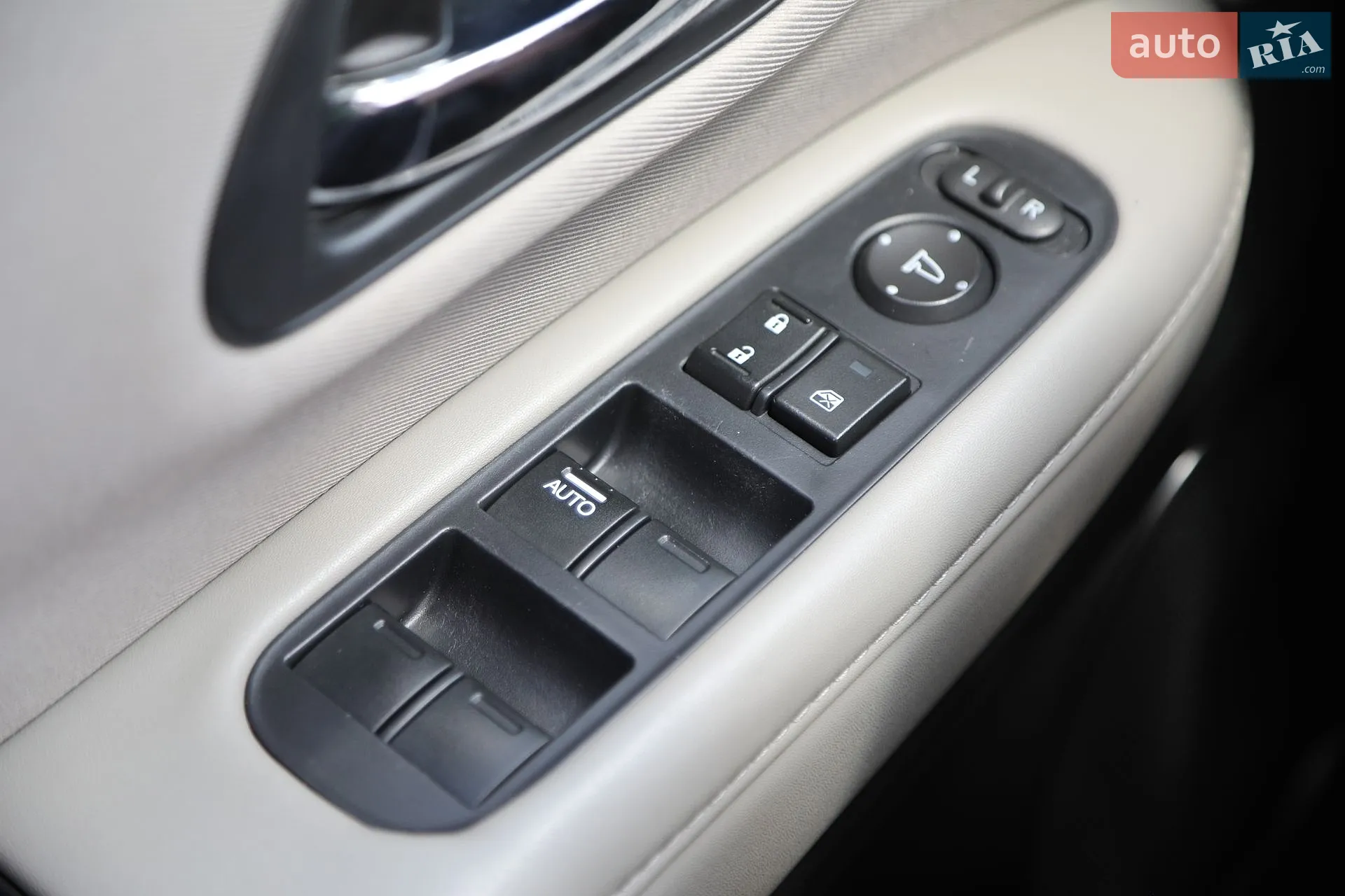 2018 Honda HR-V - мініатюра 23