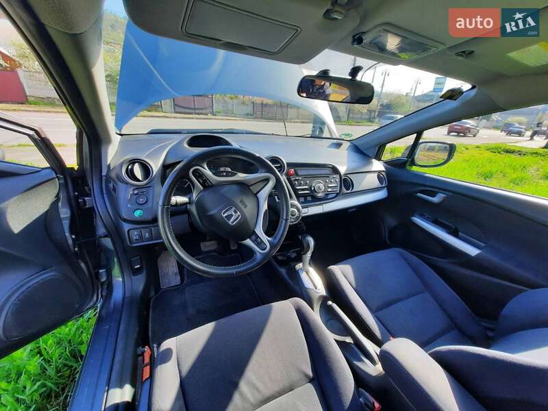 Хэтчбек Honda Insight 2012 в Могилев-Подольске