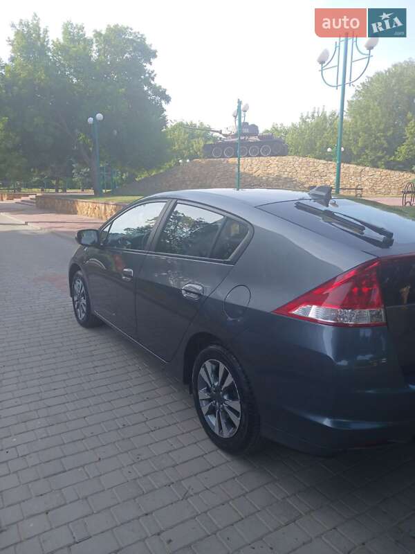 Хэтчбек Honda Insight 2012 в Могилев-Подольске