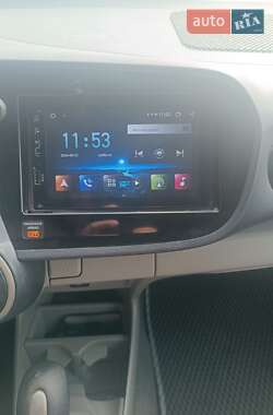 Хэтчбек Honda Insight 2010 в 