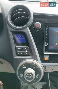 Хэтчбек Honda Insight 2010 в 