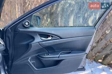 Седан Honda Insight 2022 в 