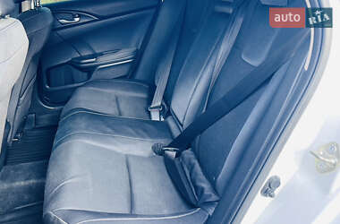 Седан Honda Insight 2020 в 