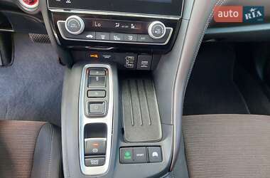 Седан Honda Insight 2020 в 