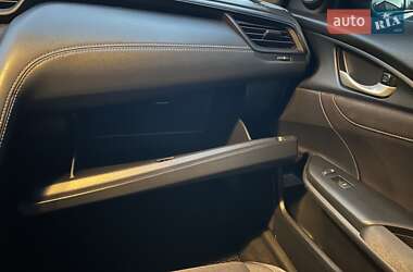 Седан Honda Insight 2021 в 