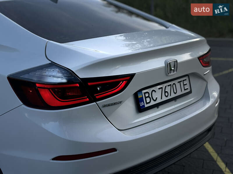 Седан Honda Insight 2018 в Львове