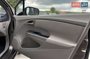 Хэтчбек Honda Insight 2010 в 