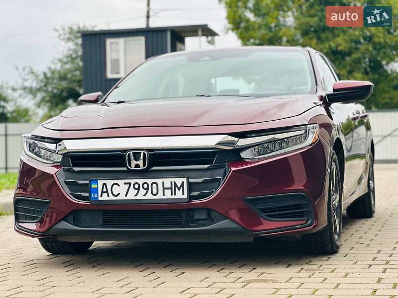 Седан Honda Insight 2018 в Луцке