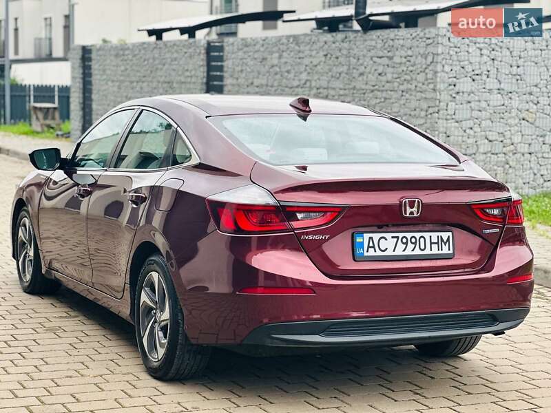 Седан Honda Insight 2018 в Луцке