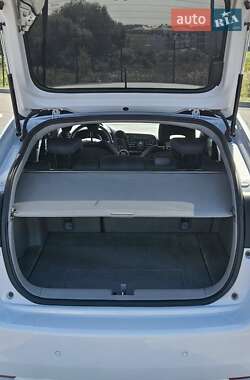 Хэтчбек Honda Insight 2010 в 