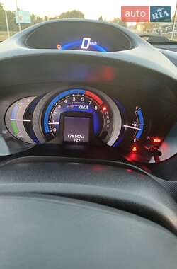 Хэтчбек Honda Insight 2011 в 
