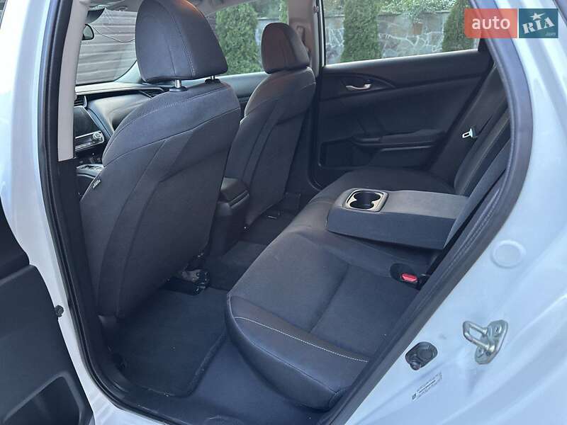 Седан Honda Insight 2018 в Львові