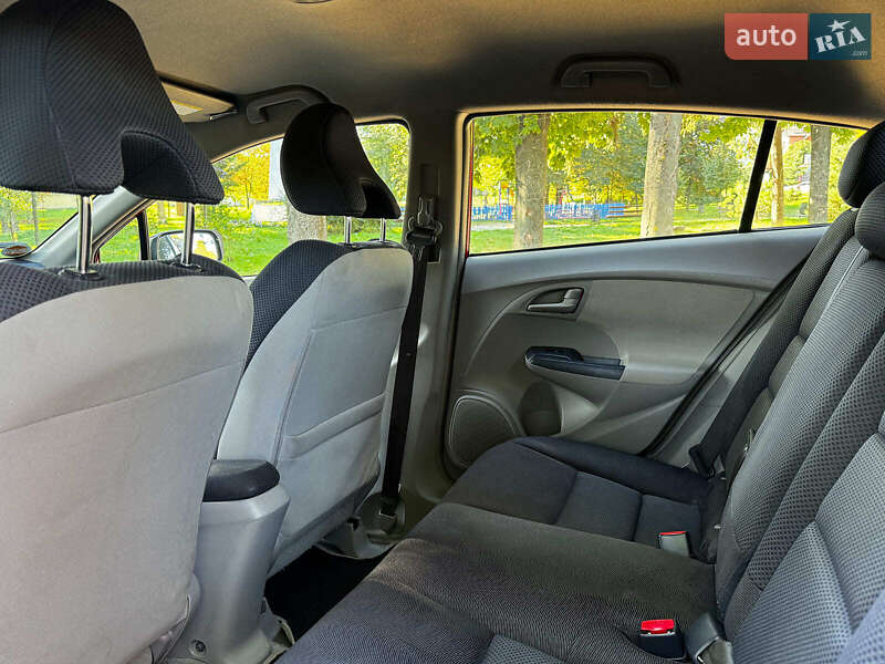 Хэтчбек Honda Insight 2009 в Киеве фото 14 Хэтчбек Honda Insight 2009 в Киеве