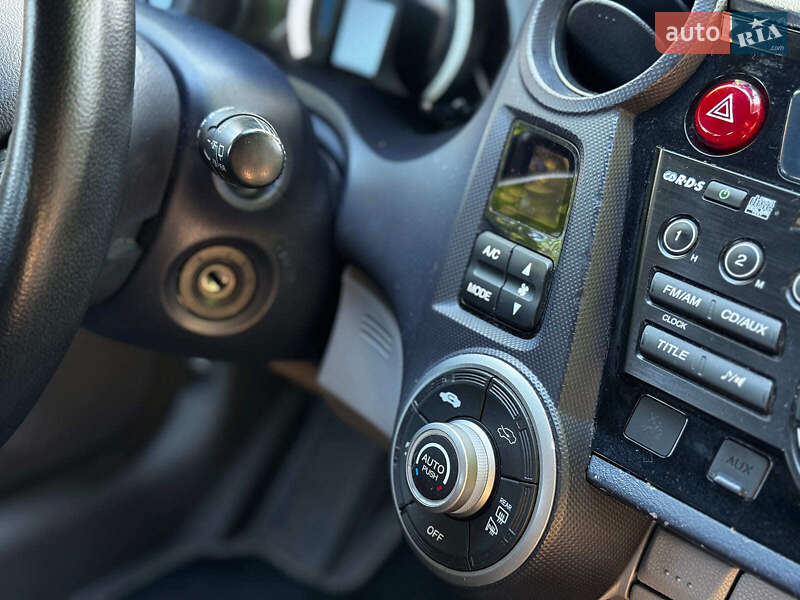 Хэтчбек Honda Insight 2009 в Киеве фото 27 Хэтчбек Honda Insight 2009 в Киеве