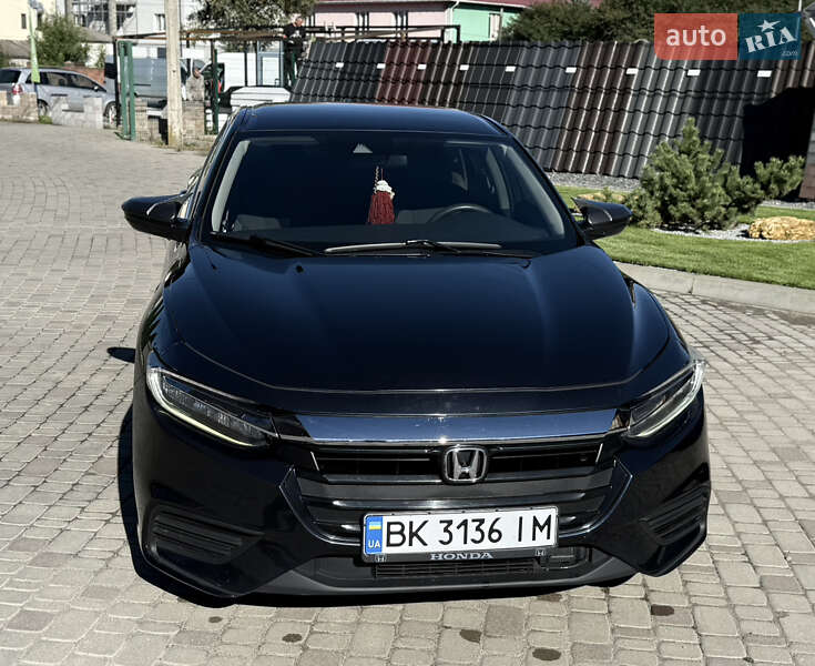 Седан Honda Insight 2018 в Ровно
