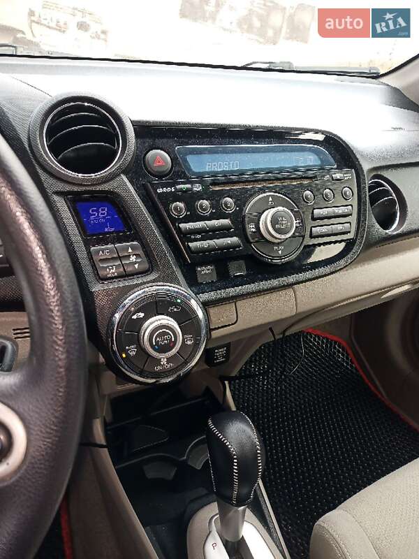 Хэтчбек Honda Insight 2014 в Киеве