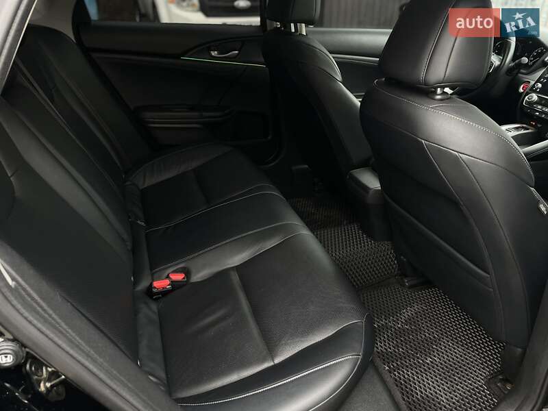 Седан Honda Insight 2019 в Днепре