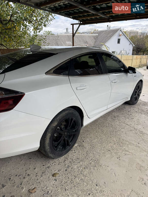 Седан Honda Insight 2020 в Чернівцях
