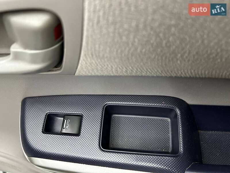 Хетчбек Honda Insight 2010 в Чернівцях фото 19 Хетчбек Honda Insight 2010 в Чернівцях