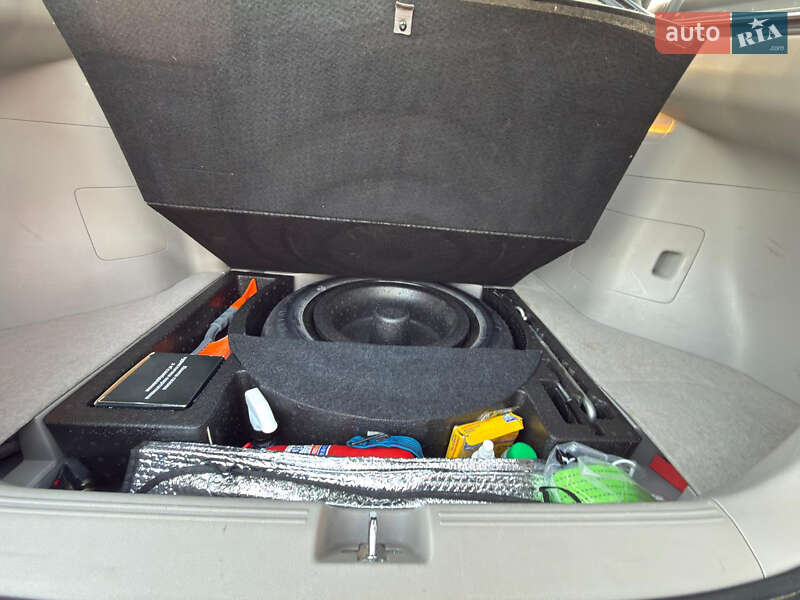 Хэтчбек Honda Insight 2012 в Полтаве