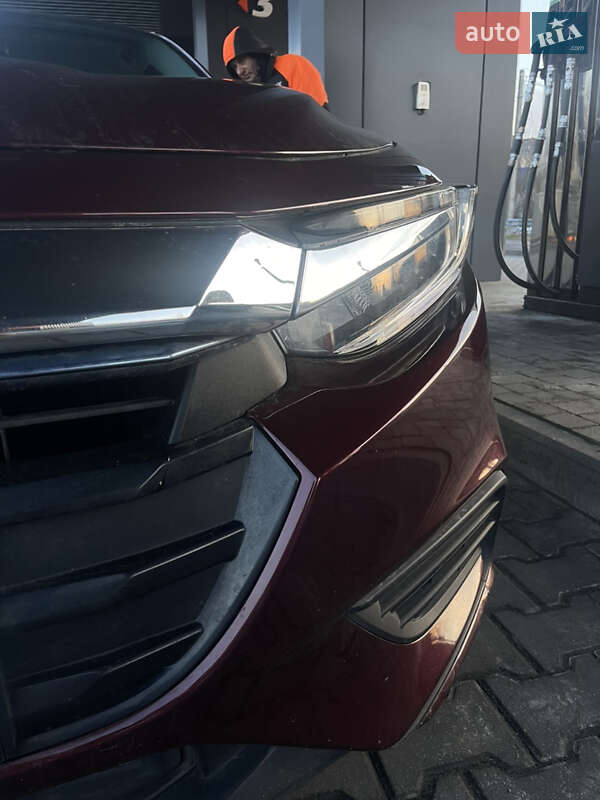 Седан Honda Insight 2019 в Ровно