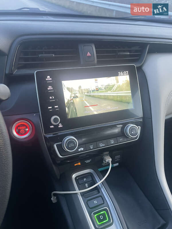 Седан Honda Insight 2019 в Ровно