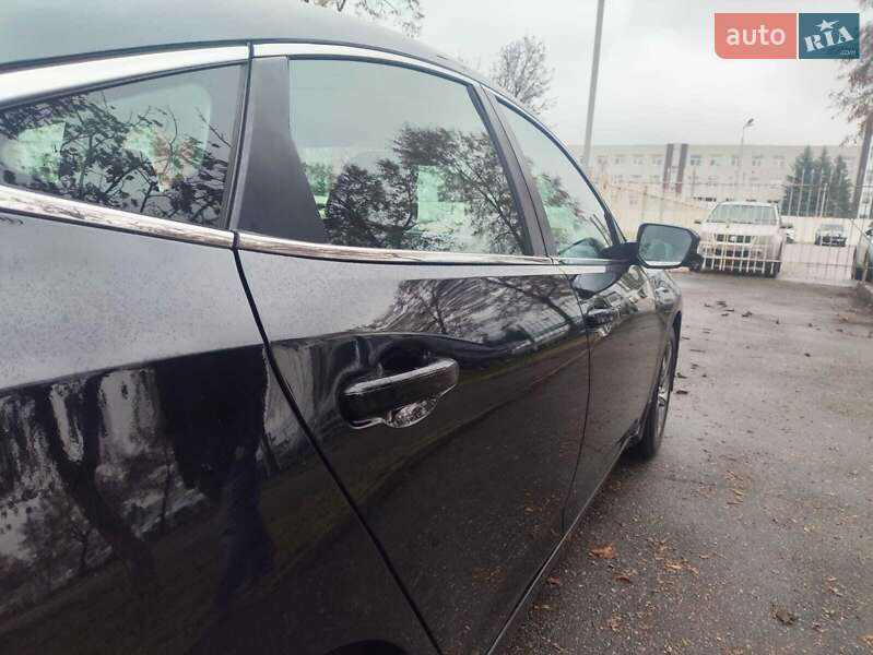 Седан Honda Insight 2019 в Киеве