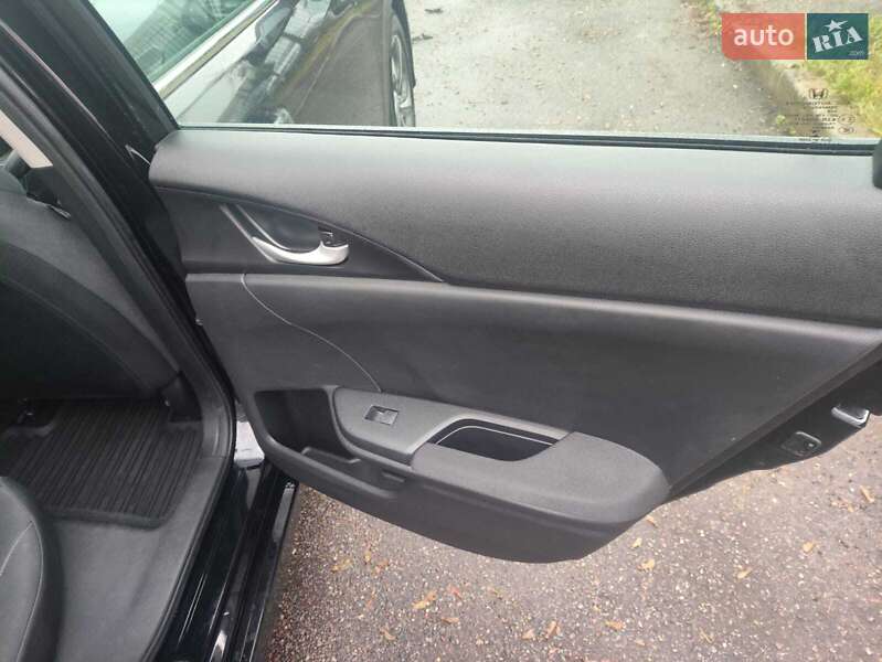 Седан Honda Insight 2019 в Киеве