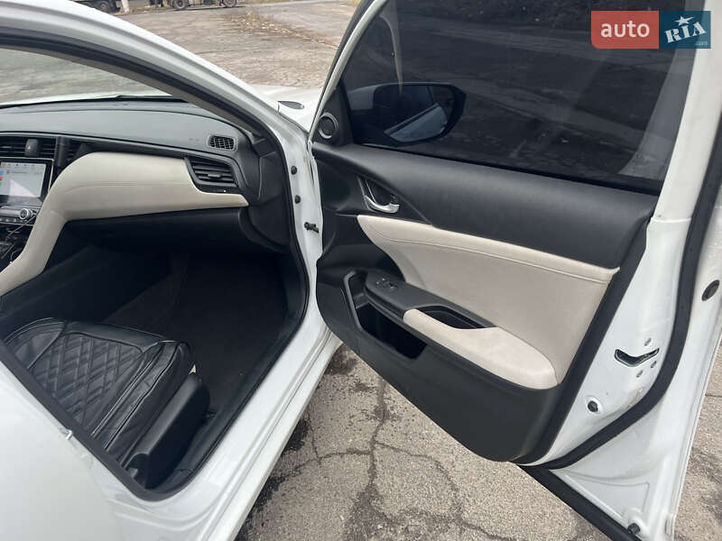 Седан Honda Insight 2021 в Кривом Роге