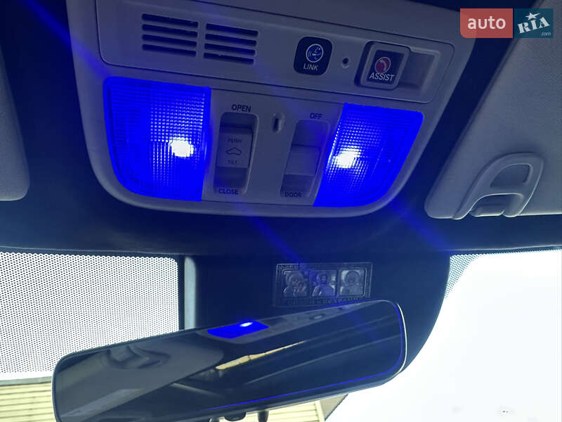 Седан Honda Insight 2020 в Києві