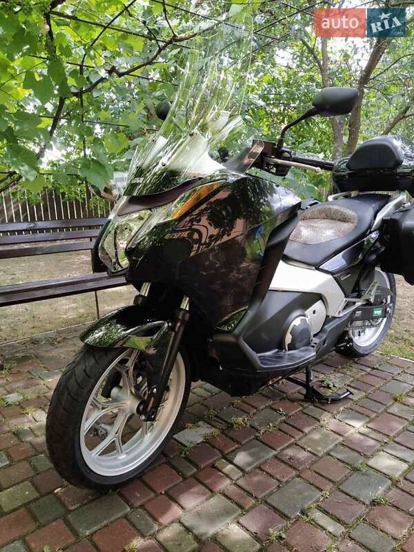 Мотоцикл Круизер Honda Integra 700 2014 в 