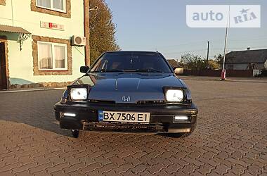 Седан Honda Integra 1990 в Сторожинце