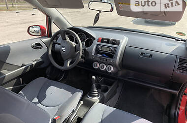 Хэтчбек Honda Jazz 2006 в Днепре