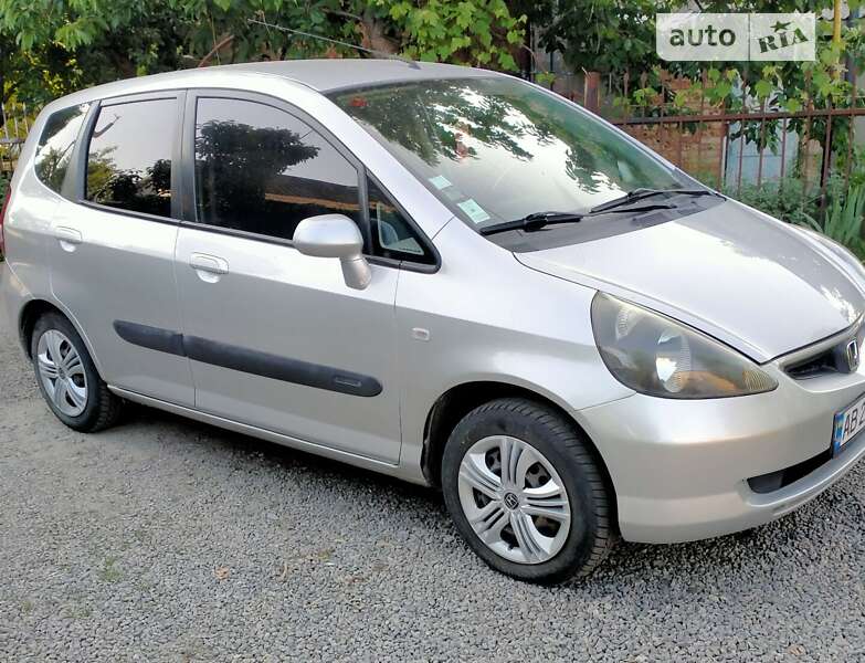 Хэтчбек Honda Jazz 2004 в Гнивани