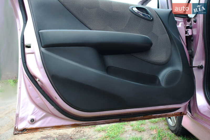 Хэтчбек Honda Jazz 2008 в Виннице