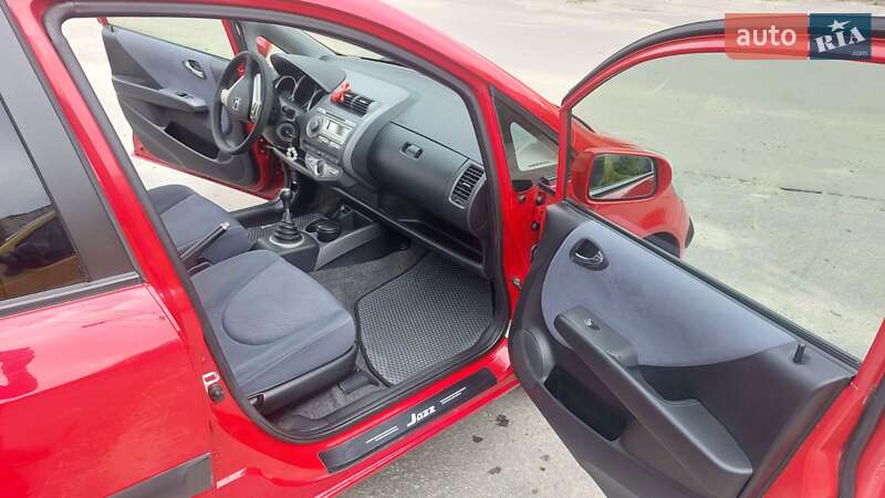 Хэтчбек Honda Jazz 2005 в Тернополе
