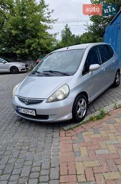 Хэтчбек Honda Jazz 2005 в 