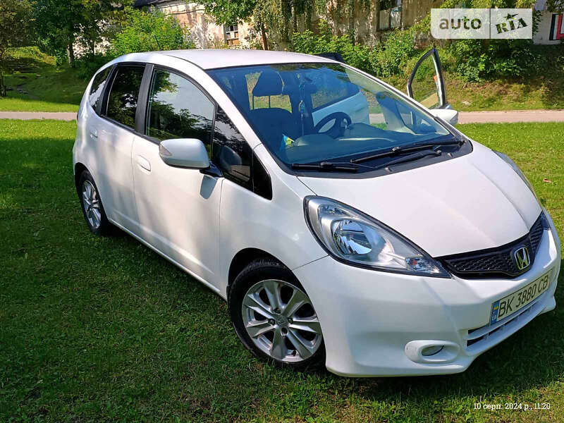 Хэтчбек Honda Jazz 2012 в Ровно фото 2 Хэтчбек Honda Jazz 2012 в Ровно