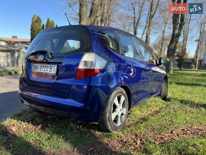 Хэтчбек Honda Jazz 2010 в Ровно фото 8 Хэтчбек Honda Jazz 2010 в Ровно