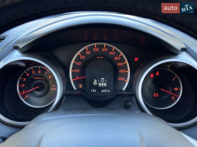 Хэтчбек Honda Jazz 2010 в Ровно фото 21 Хэтчбек Honda Jazz 2010 в Ровно