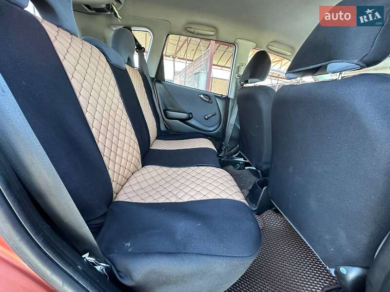 Хэтчбек Honda Jazz 2007 в Новой Ушице