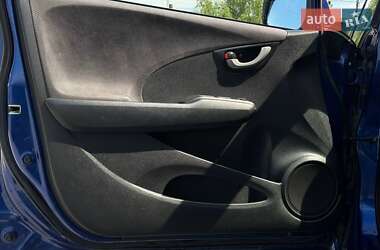 Хетчбек Honda Jazz 2010 в 