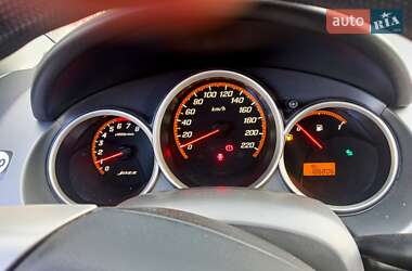 Хэтчбек Honda Jazz 2004 в 