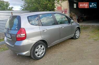 Хэтчбек Honda Jazz 2004 в 