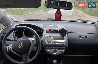 Хэтчбек Honda Jazz 2006 в 